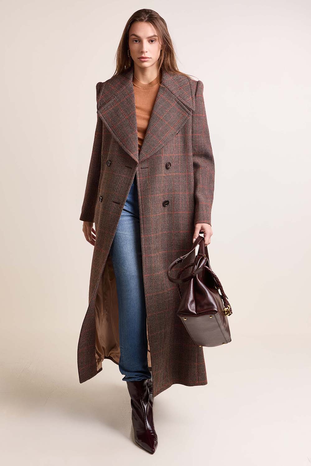 מעיל צמר ארוך